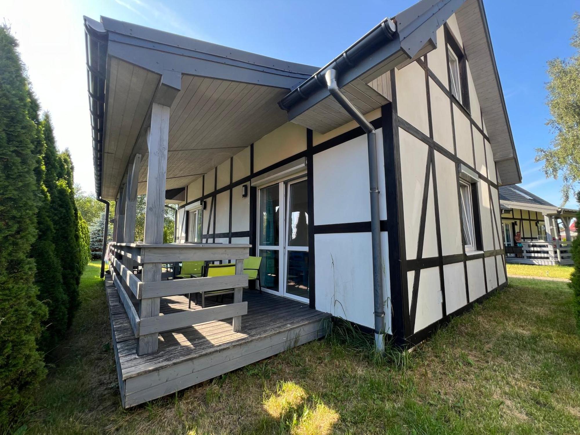 Ferienwohnung Przystanek Lato Jarosławiec Exterior foto